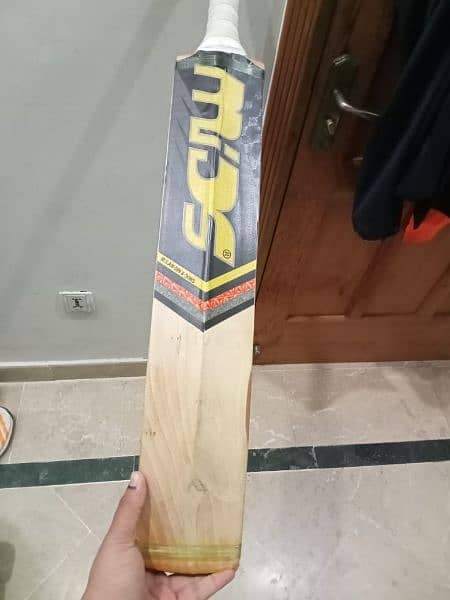 Mids Original Bat 1