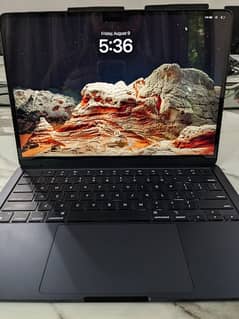 MacBook M3 16gb 512gb