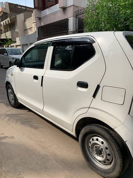 Suzuki Alto 2021 driver seat  wala door or back door dono paint ha 5