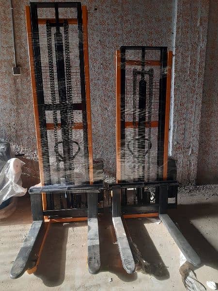 1 Ton Manual Stacker Lifters Available For Sale Delivery All Pakistan 1