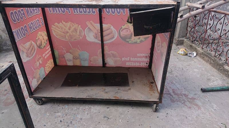 counter for sale good condition 6 month use hua ha bs mazboot cheez ha 3