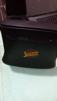 jazz 4g router unblocked (all Sims working) with Huawei booster Antena