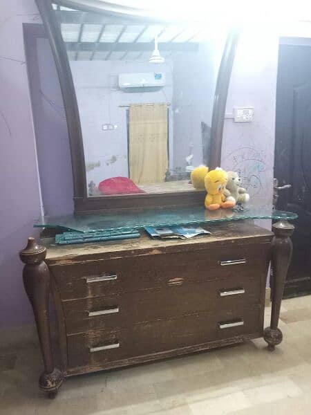 selling bedroom set 2