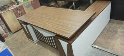 Reception Counters/Conference Tables/Executive Tables/Workstations