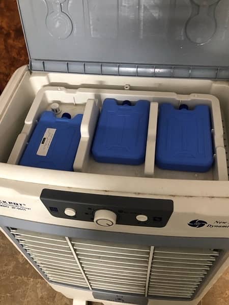 Jackpot Room Cooler with box 3