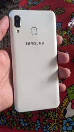 Samsung a30 4/64