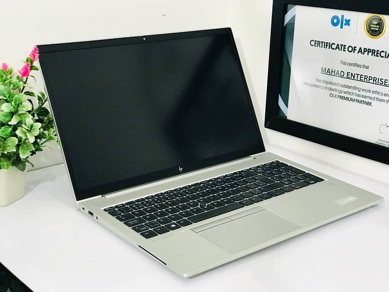 hp g7 850 core i7 10th gen -15.6 inch -numpad -Box pack condition 7