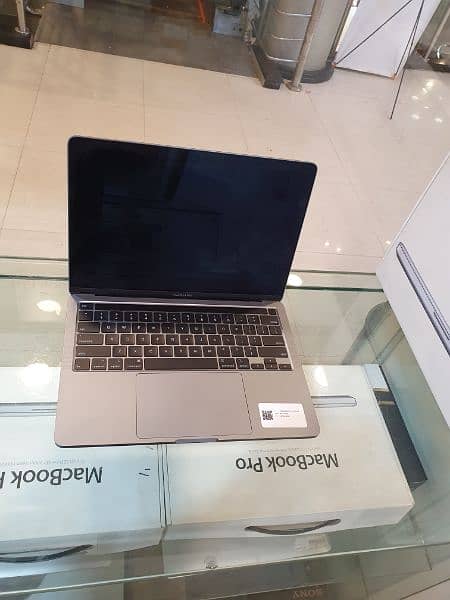 Apple MacBook Pro 2020 4