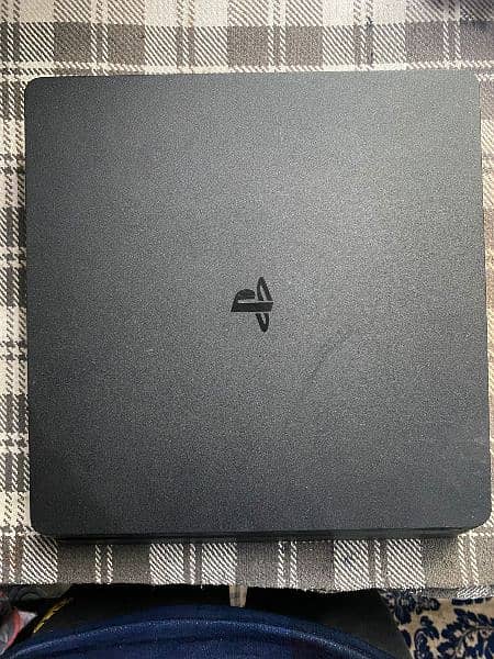 PlayStation 4 Slim 500GB 0