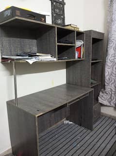 STUDY TABLE FOR SALE 0