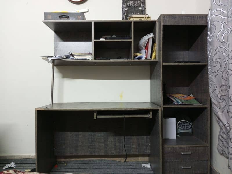 STUDY TABLE FOR SALE 3