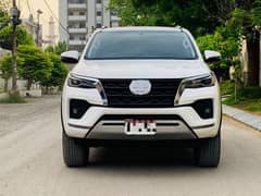 TOYOTA FORTUNER  V PATROL 2021