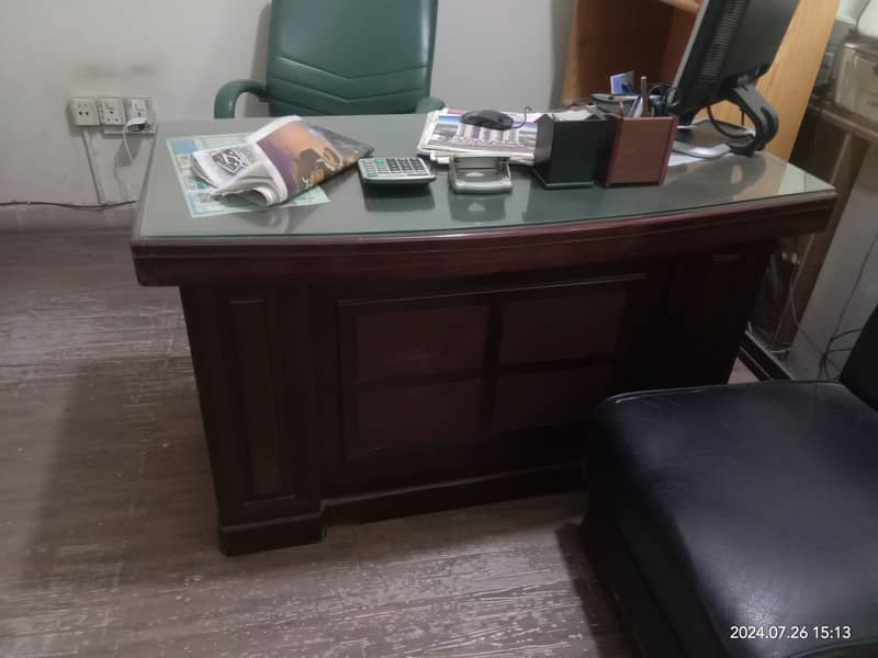 Office tables for sale 3