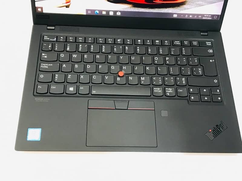 lenovo x1 carbon core i7 8th gen -Quard core- 8 threads-16/256 6