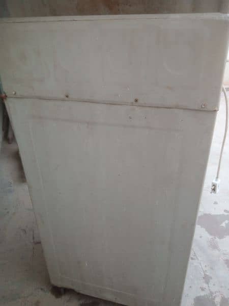 Washing machine fully working in good condition 2