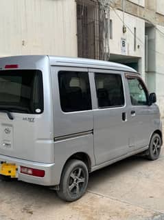 Hijet