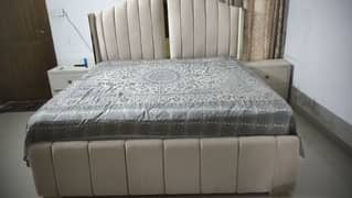 brand new excellent work bed with 2 side tables