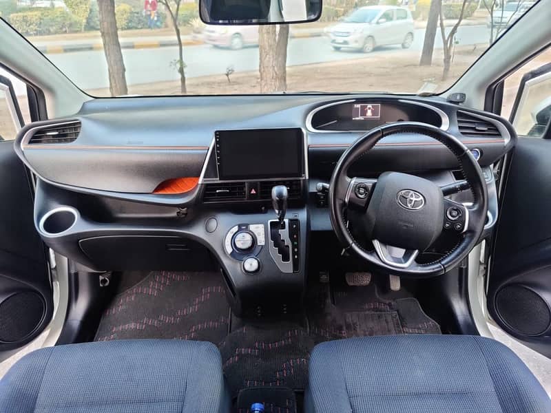 Toyota Sienta X 2016 4