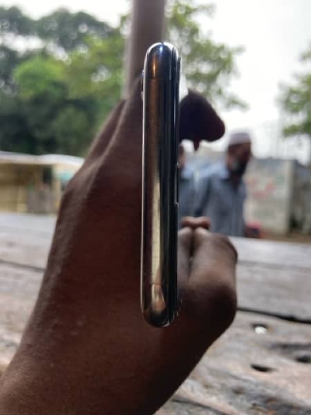 IPhone X non pta good condition urgent sell 10 by 10 4