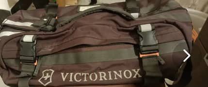 Victorinox Mountaineer 2-in-1 bag, duffel + backpack