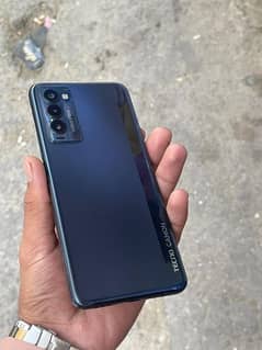 camon 18p