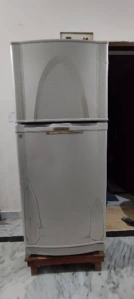 Dawlance fridge Size Medium Condition Excellent 0