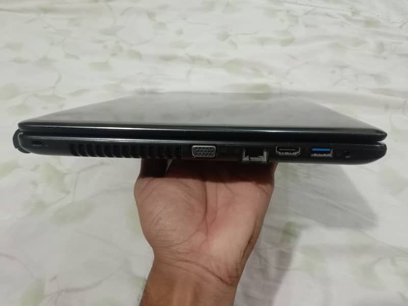 i7 Gaming laptop with 2 GB Graphic card 6