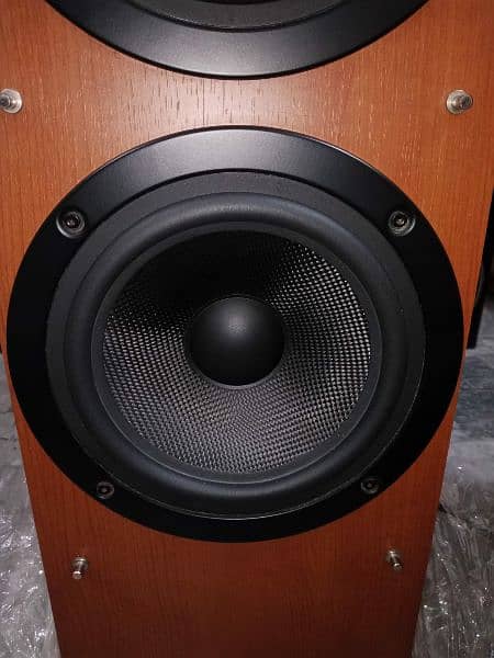 5.1 Channel Home theater Samsung Speakers Cypress Active Woofer Yamaha 2