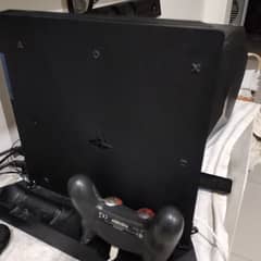 10/10 condition with jailbreak 1 tb PS4 pro new with 3 controller