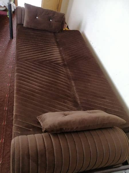 bed / bed set / double bed / king size bed / poshish bed / furniture 2