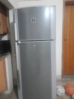 Dawlance full size fridge 0