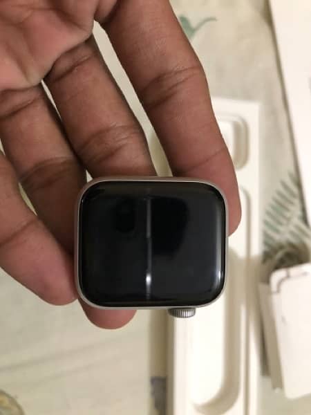 Apple watch series 7 se 4