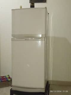 good codition working fridge is available 0