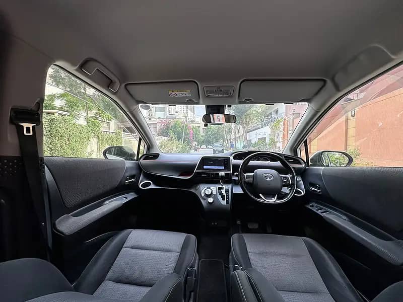 Toyota Sienta G 2018 UNREGISTERED B2B ORIGINAL 5