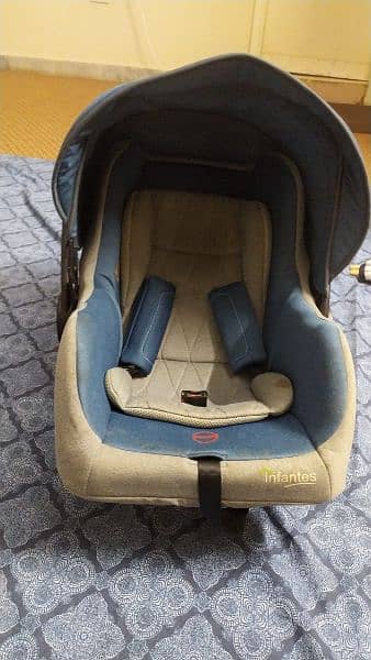 caricot/car seat. PERFECT CONDITION 2