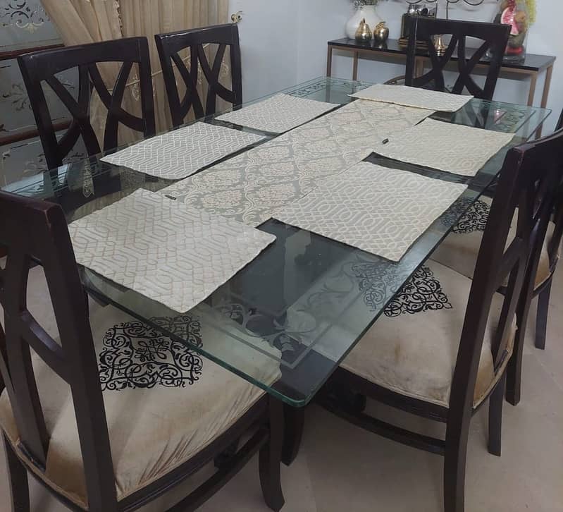 Dinning table with 6 chairs 2