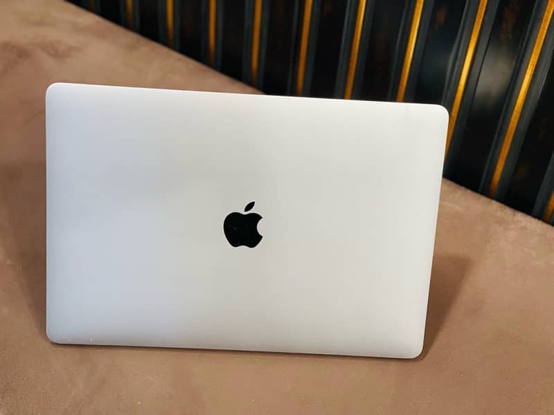 Personal Used Macbook Pro 2020 M1 Chip 13inch 16/1TB 2