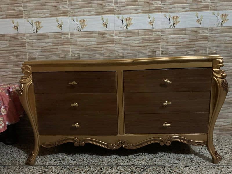 Only one month used furniture 8