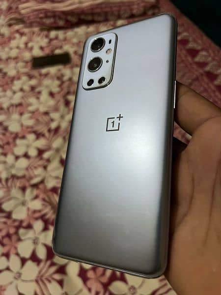 One Plus 9 pro 8/128 grey color 3