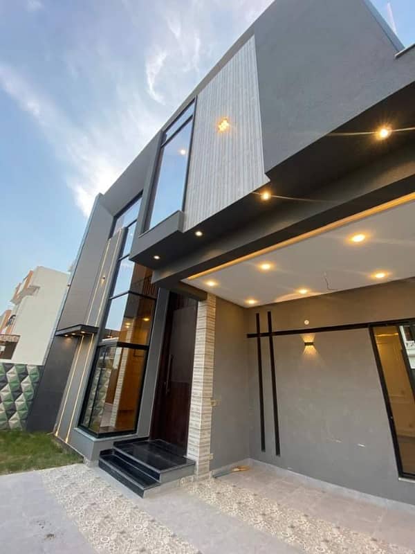 Your Dream Palace 8 Marla Ultra Modern Brand New House For Sale in DHA Defence 2