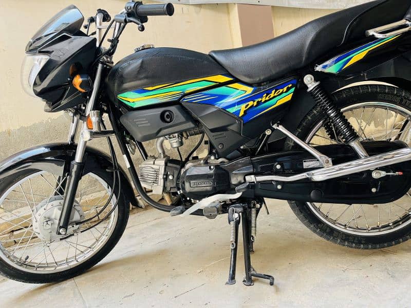 100 HONDA Pridor New Condition BLACK COLOUR WITH SMARTCARD 0