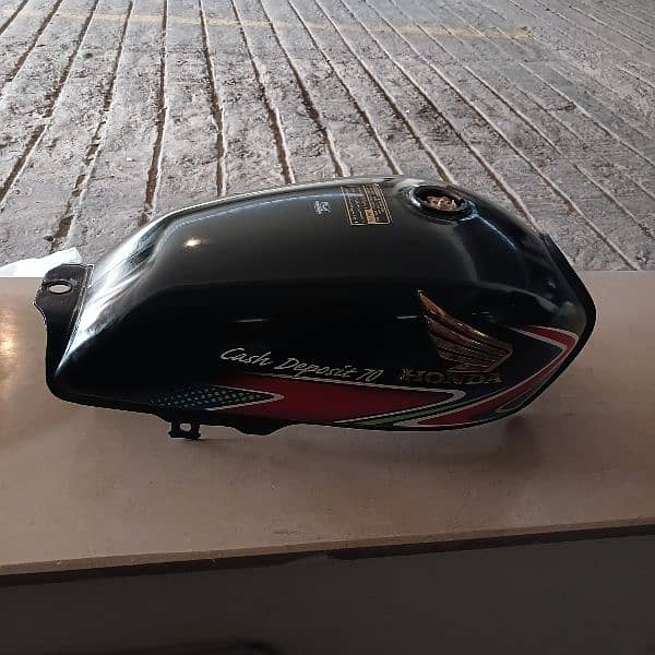 honda cd 70 geuine fuel tank and tappy black 2018 model 0