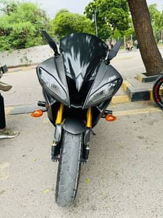 Yamaha R6