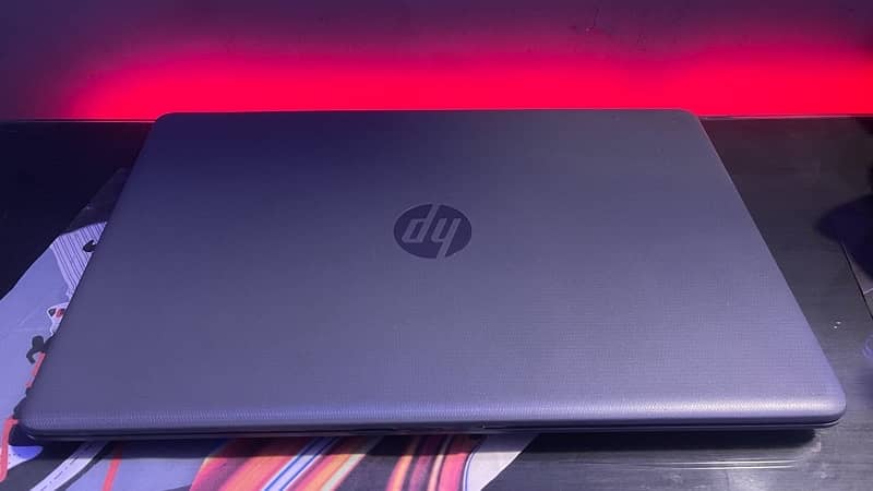 HP laptop 15 ,CORE i5 gen 10th , 1000 Gb HHD , 2 GB Nvidia card 3