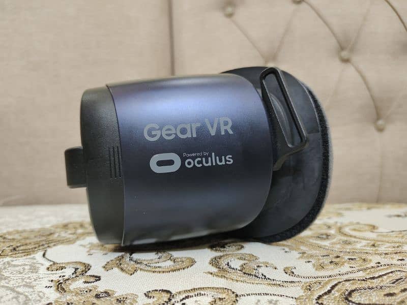 Samsung gear vr Powerd by oculus 5