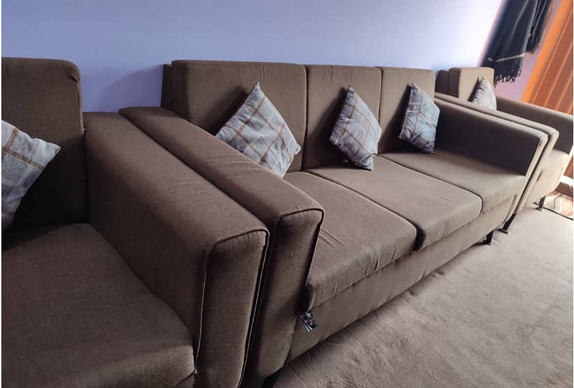 05 Seater Sofa Set Made In Master Molty Foam Condition 10/10 3