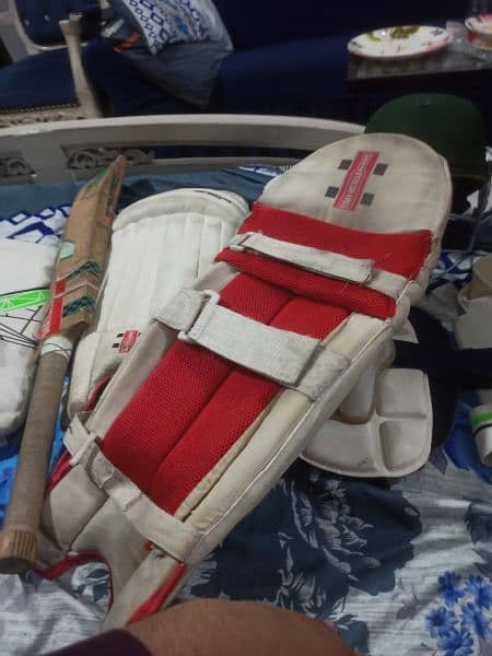 cricket hardball kit new condition bat guard Thai pads halmet all 8