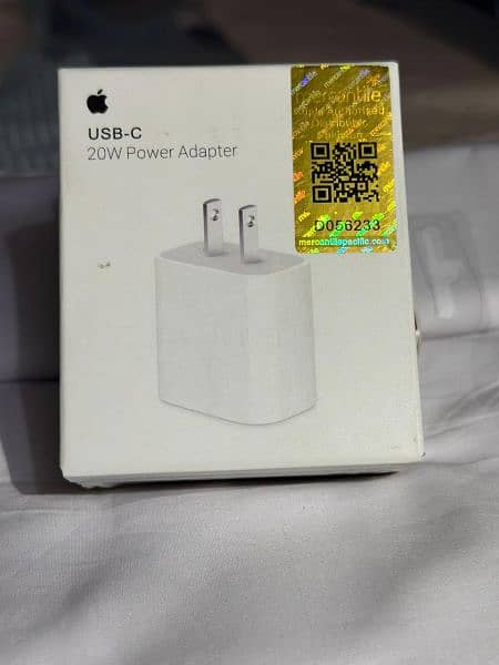 Iphone Original Adapter And cable 1