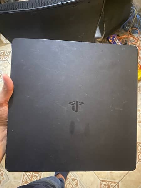 Ps4 Slim 500Gb with 2 Controllers 1