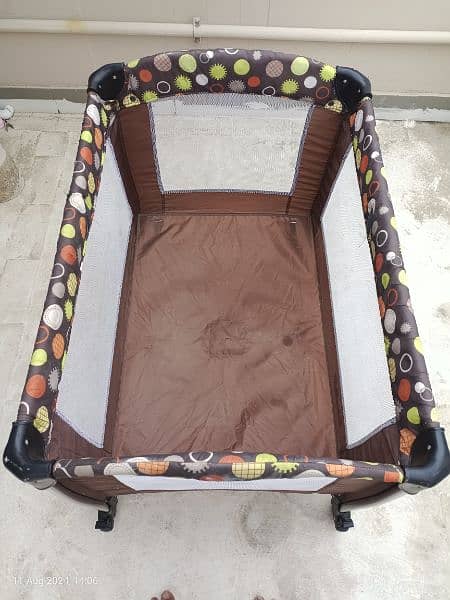 Baby cot 1